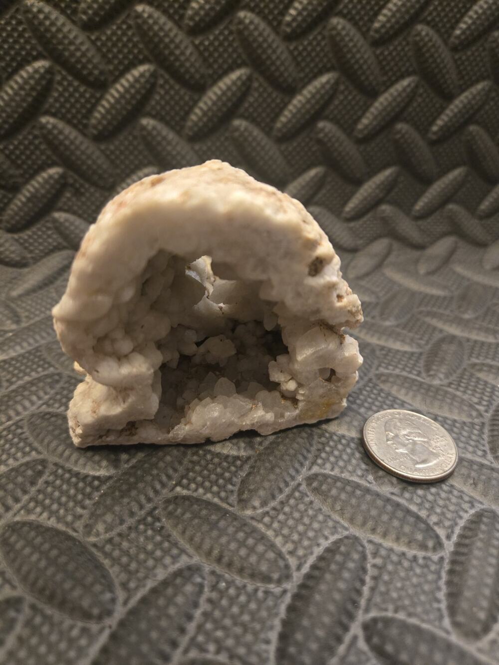 Natural White Quartz Druzy Geode Crystal Cave Display Mineral Specimen 3.5"